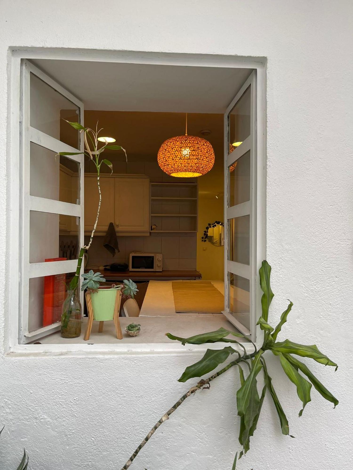 Shared Apartment With Bright Private Patio In Lisboa Ngoại thất bức ảnh