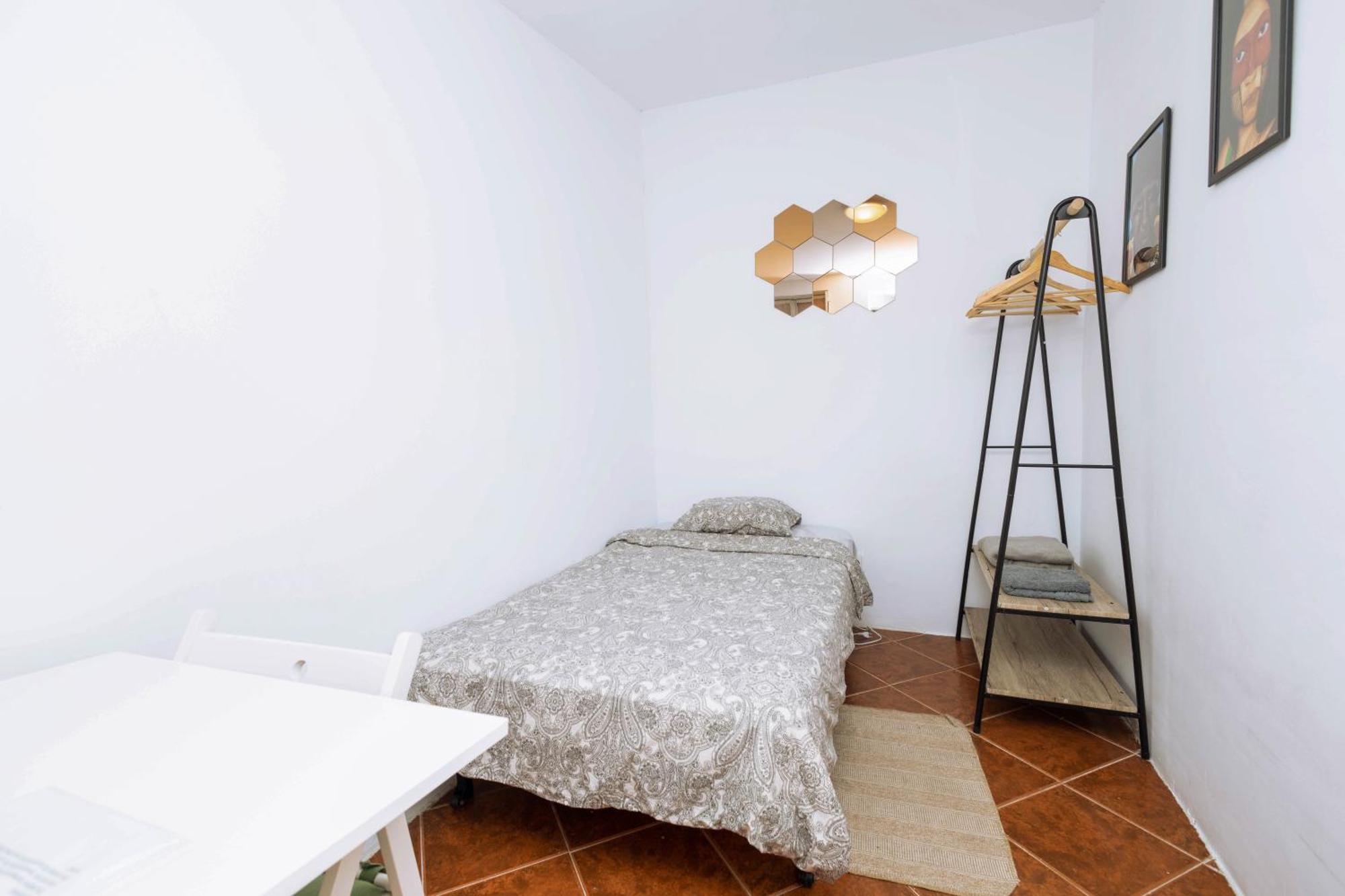 Shared Apartment With Bright Private Patio In Lisboa Ngoại thất bức ảnh